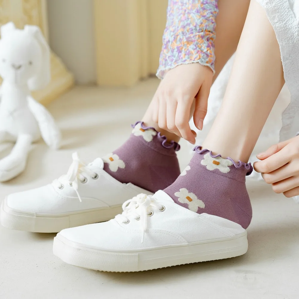 Harajuku Retro Short Socks Korean Fashion Frilly Ruffle Socks Summer Casual Breathable Floral Print Girl Kawaii Cute Socks
Harajuku Retro Short Socks Korean Fashion Frilly Ruffle Socks Summer Casual Breathable Floral Print Girl Kawaii Cute Socks