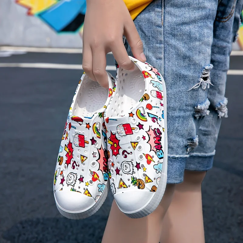 Wnc Native High Quality 2021 Hole Shoes Children Boys Girls Breathable Graffiti Kids Beach Shoes Summer Cartoon Sandals Fashion
Wnc Native High Quality 2021 Hole Shoes Children Boys Girls Breathable Graffiti Kids Beach Shoes Summer Cartoon Sandals Fashion
