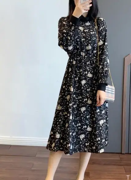 Beauty Women Dress, and Warmth, Brushed Floral Half-neck Dress Women Long Sleeve Dress
Beauty Women Dress, and Warmth, Brushed Floral Half-neck Dress Women Long Sleeve Dress