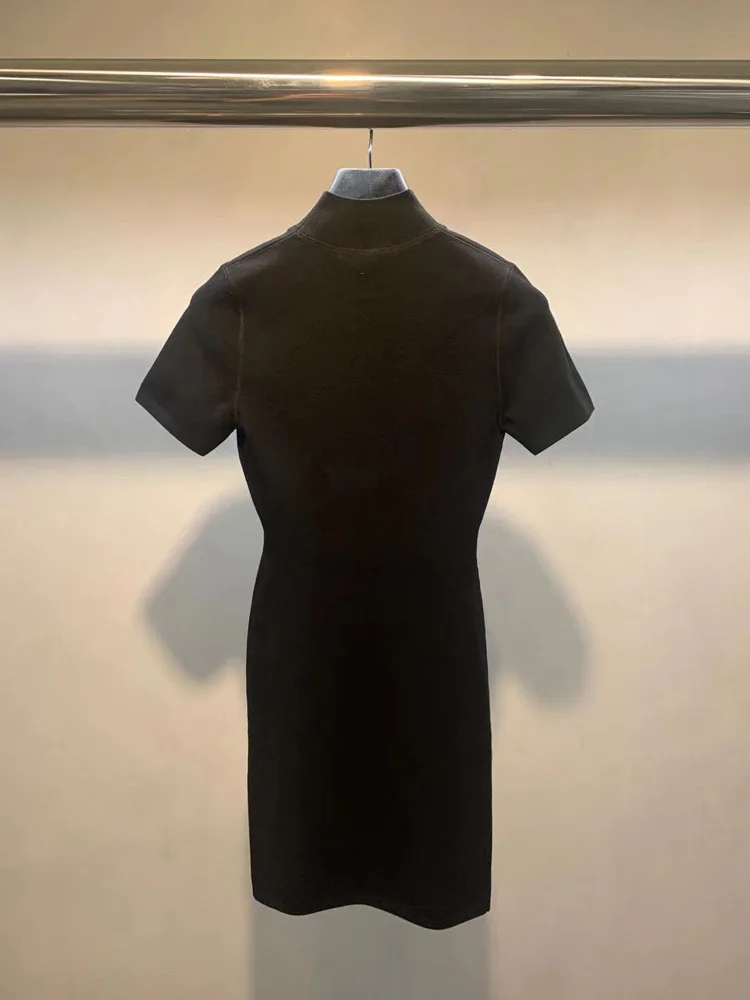 AAW132 New Letter Logo Spring Summer 2021 Versatile Knitted Skirt Show Thin Short Sleeve Dress Women A2
AAW132 New Letter Logo Spring Summer 2021 Versatile Knitted Skirt Show Thin Short Sleeve Dress Women A2