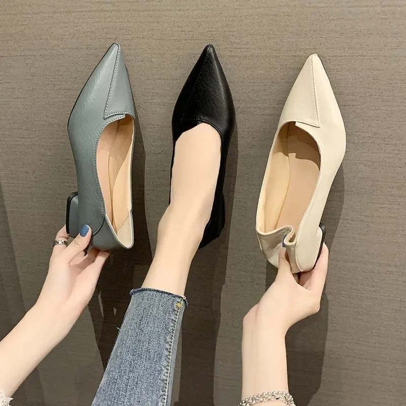 Single Shoes Women's Peas Shoes 2021 Spring and Autumn Soft Leather Pointed Toe Flat Shoes Work Shoes Two Wear
Single Shoes Women's Peas Shoes 2021 Spring and Autumn Soft Leather Pointed Toe Flat Shoes Work Shoes Two Wear