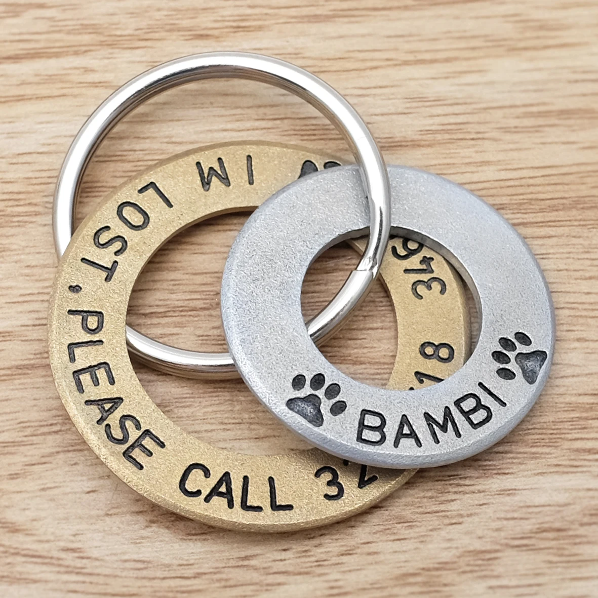 Personalized Pet Tag Dog ID Tag Collar Accessories Custom Engraved Text Charm Retro Dog Collar Handmade Dog Tag Pet Lover Gift
Personalized Pet Tag Dog ID Tag Collar Accessories Custom Engraved Text Charm Retro Dog Collar Handmade Dog Tag Pet Lover Gift