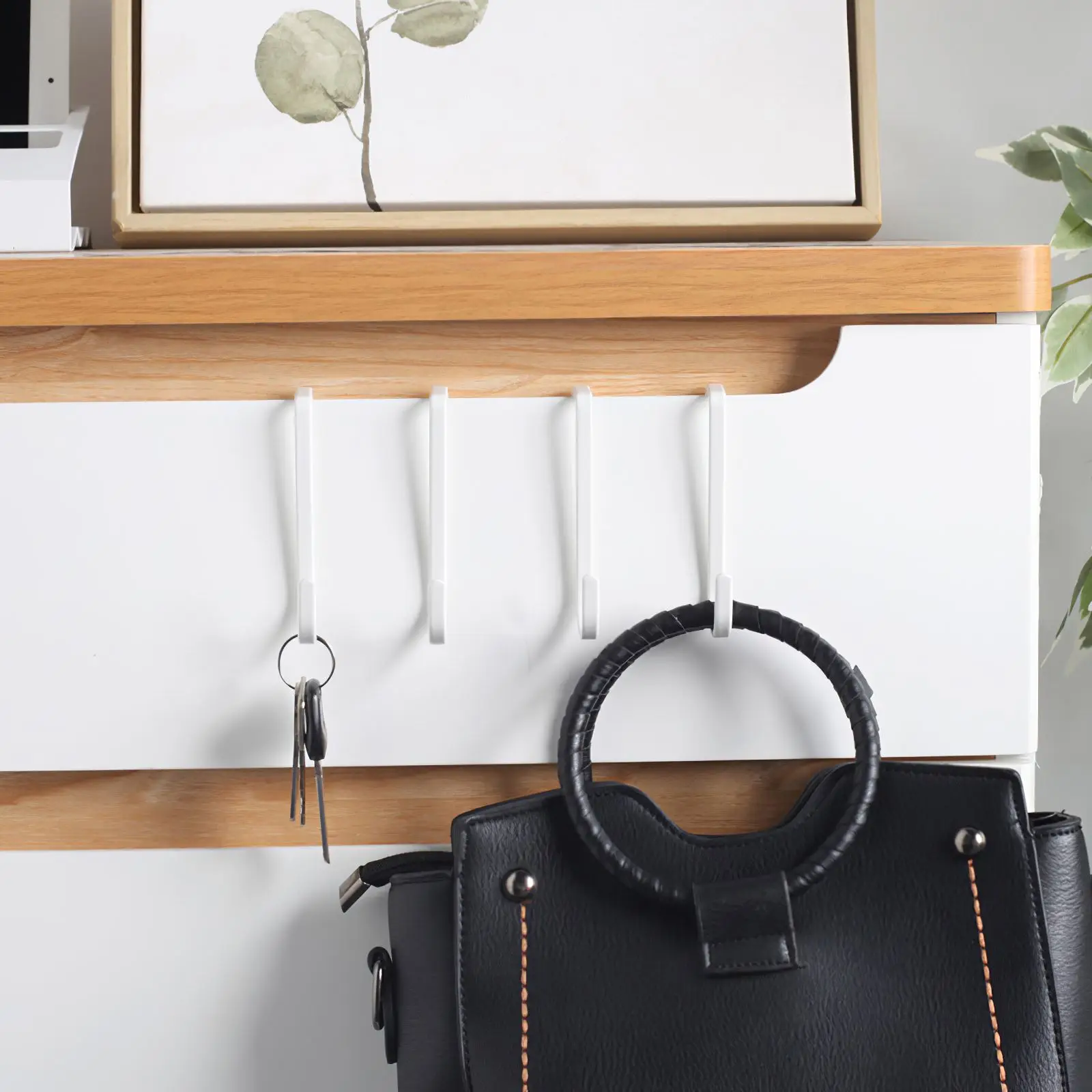 Non-Marking Household Hooks Iron Kitchen Storage Rack Cupboard Hanging Shelf Non-Perforated Cabinet Hanger Bathroom Holder 2pcs
Non-Marking Household Hooks Iron Kitchen Storage Rack Cupboard Hanging Shelf Non-Perforated Cabinet Hanger Bathroom Holder 2pcs