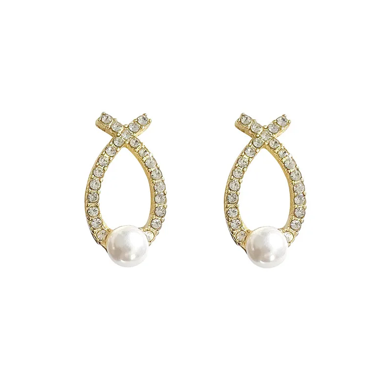 YANGLIUJIA Baroque Pearl Crystal Zircon Earrings South Korea's Temperament Fashion Small Stud Earrings Women Wedding Accessories
YANGLIUJIA Baroque Pearl Crystal Zircon Earrings South Korea's Temperament Fashion Small Stud Earrings Women Wedding Accessories