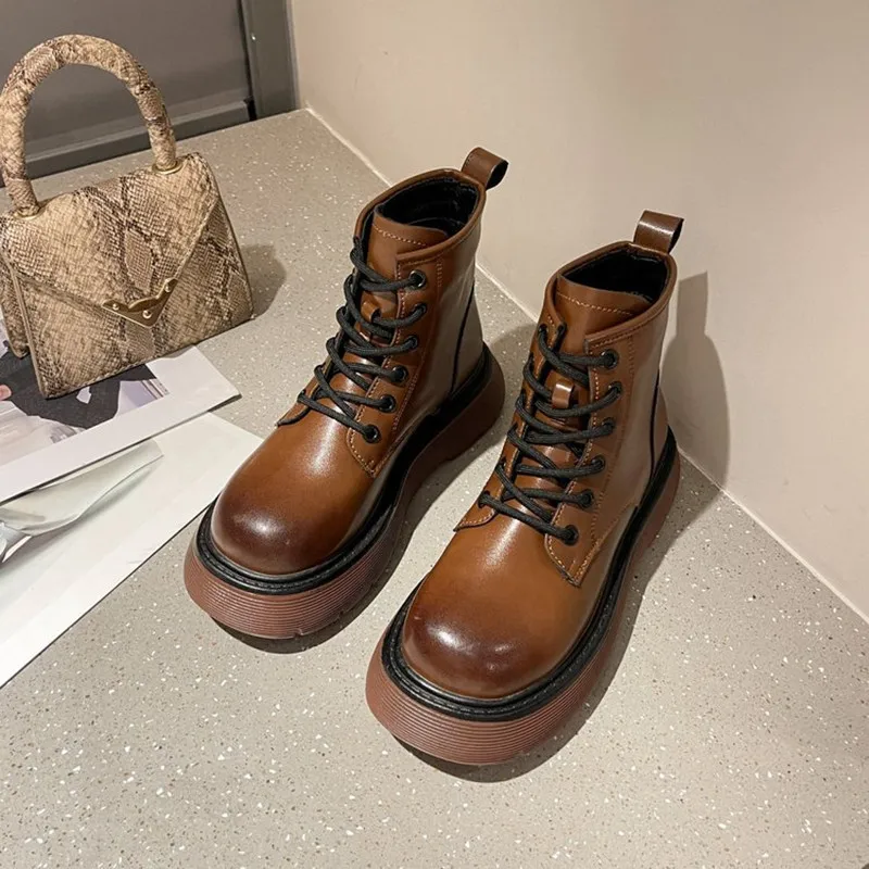 Women's Thick-soled Martin Boots British Style Autumn New Round Toe Lace-up Short Boots Martin Boots Women's Single Shoes 2022
Women's Thick-soled Martin Boots British Style Autumn New Round Toe Lace-up Short Boots Martin Boots Women's Single Shoes 2022