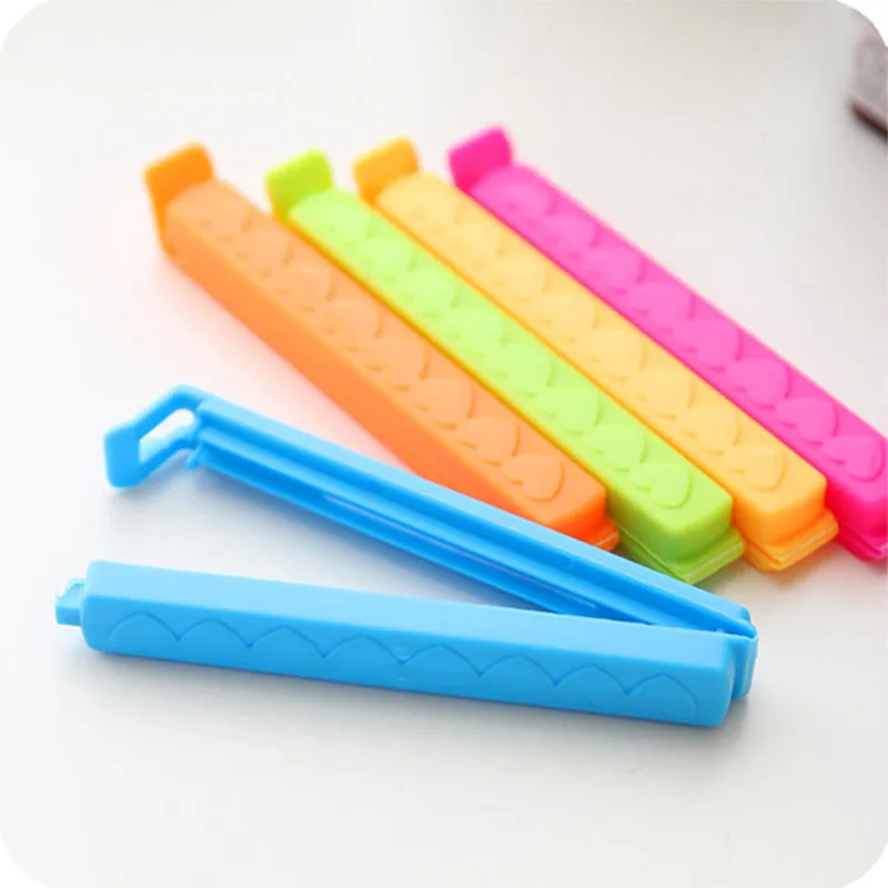 5PCS Portable new kitchen store food snacks seal closure pocket clip pinch-off pliers plastic tool closed clamp fresh foodg
5PCS Portable new kitchen store food snacks seal closure pocket clip pinch-off pliers plastic tool closed clamp fresh foodg