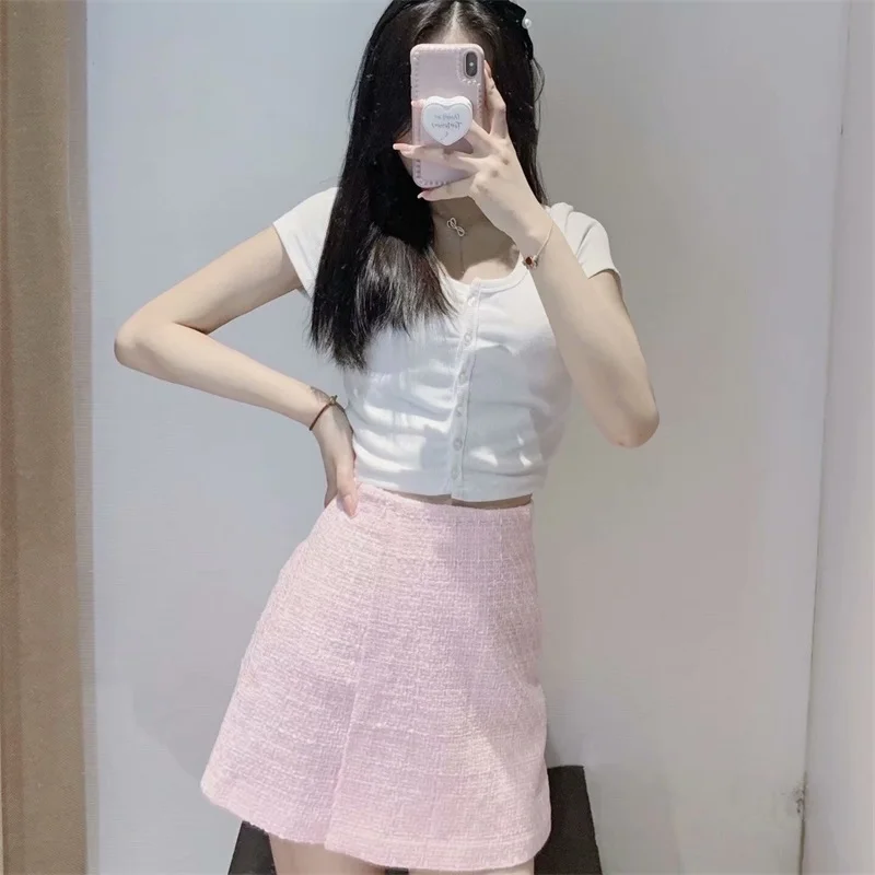 TRAF Women 2021 Fashion Texture Casual Skirt Shorts Retro High Waist Side Pocket Women Shorts Streetwear
TRAF Women 2021 Fashion Texture Casual Skirt Shorts Retro High Waist Side Pocket Women Shorts Streetwear