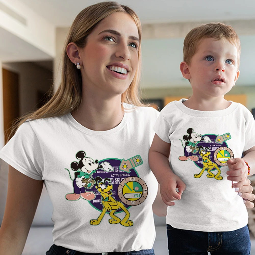 Disney Matching Family Outfits Mickey and His Friends Graphic Clothes Mom and Daughter Son Equal T-shirt Urban Leisure Women Top 
Disney Matching Family Outfits Mickey and His Friends Graphic Clothes Mom and Daughter Son Equal T-shirt Urban Leisure Women Top