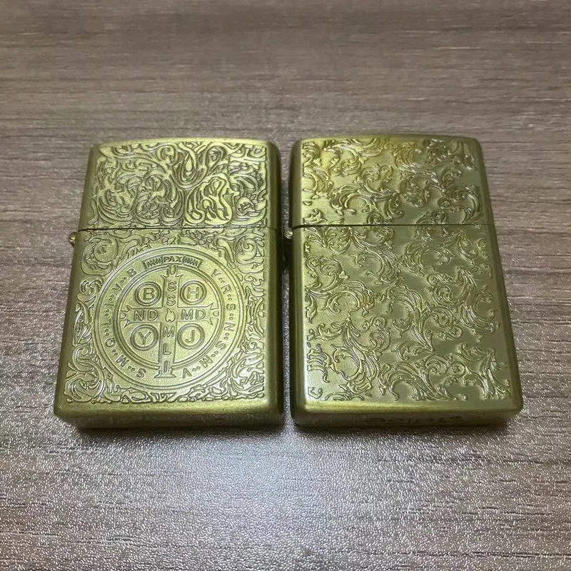Personalized Embossed Exquisite Lighter Retro Classic Kerosene Windproof Grinding Wheel Lighter Men’S Gift (no fuel)
Personalized Embossed Exquisite Lighter Retro Classic Kerosene Windproof Grinding Wheel Lighter Men’S Gift (no fuel)