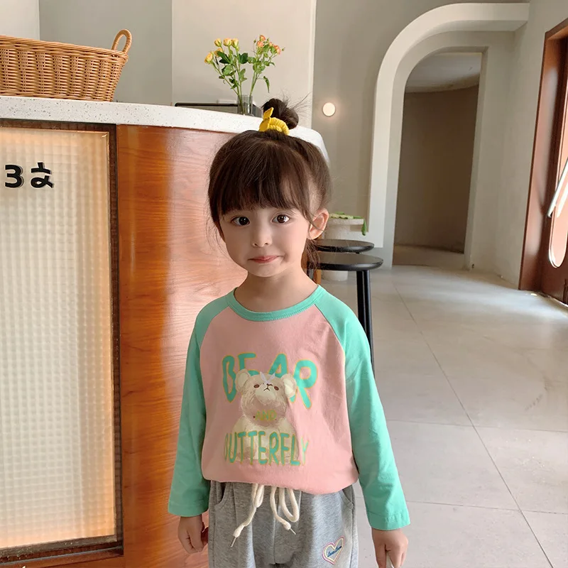Girls' bottoming shirt autumn 2021 new children's top Korean children's raglan sleeve bear T-shirt 5-72
Girls' bottoming shirt autumn 2021 new children's top Korean children's raglan sleeve bear T-shirt 5-72