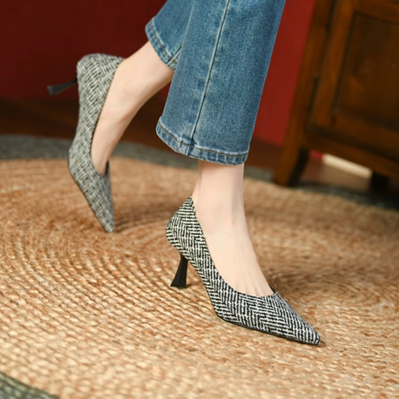 2022 Spring Women Shoes Pointed Toe Thin Heel Shoes Women Stiletto High Heels Simple Classic Pumps for Women Zapatos Para Mujer
2022 Spring Women Shoes Pointed Toe Thin Heel Shoes Women Stiletto High Heels Simple Classic Pumps for Women Zapatos Para Mujer