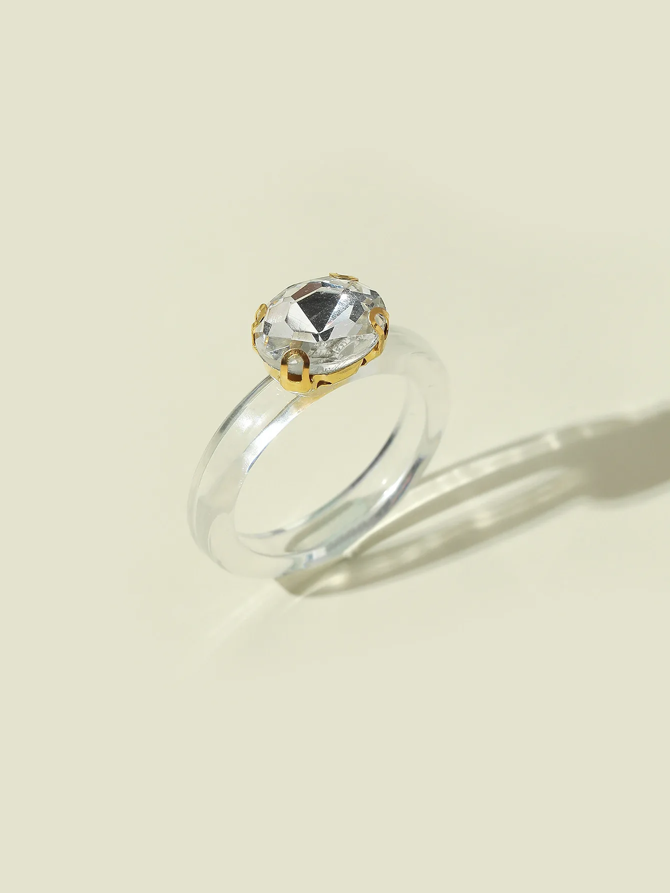 Luxury Transparent Resin Rhinestone Ring Elegant Geometric Round Acrylic Finger Rings For Women Wedding Bride Jewelry For Gift
Luxury Transparent Resin Rhinestone Ring Elegant Geometric Round Acrylic Finger Rings For Women Wedding Bride Jewelry For Gift