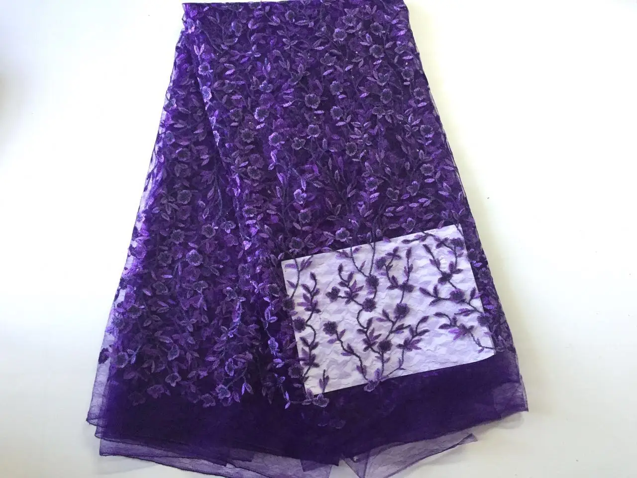 Latest African2017 Tulle Lace High Quality Purple Lace Fabric Embroidry Flower Fabric for Nigerian Wedding Dress 9036
Latest African2017 Tulle Lace High Quality Purple Lace Fabric Embroidry Flower Fabric for Nigerian Wedding Dress 9036