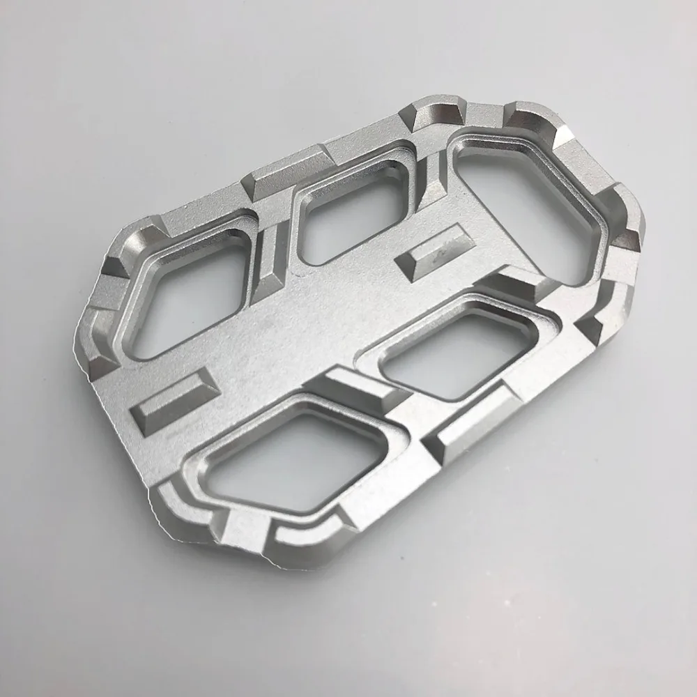 Suitable for BMW R1200GS/ADV G310 F750 motorcycle modification to increase the front pedal brake widened foot pad accessories
Suitable for BMW R1200GS/ADV G310 F750 motorcycle modification to increase the front pedal brake widened foot pad accessories