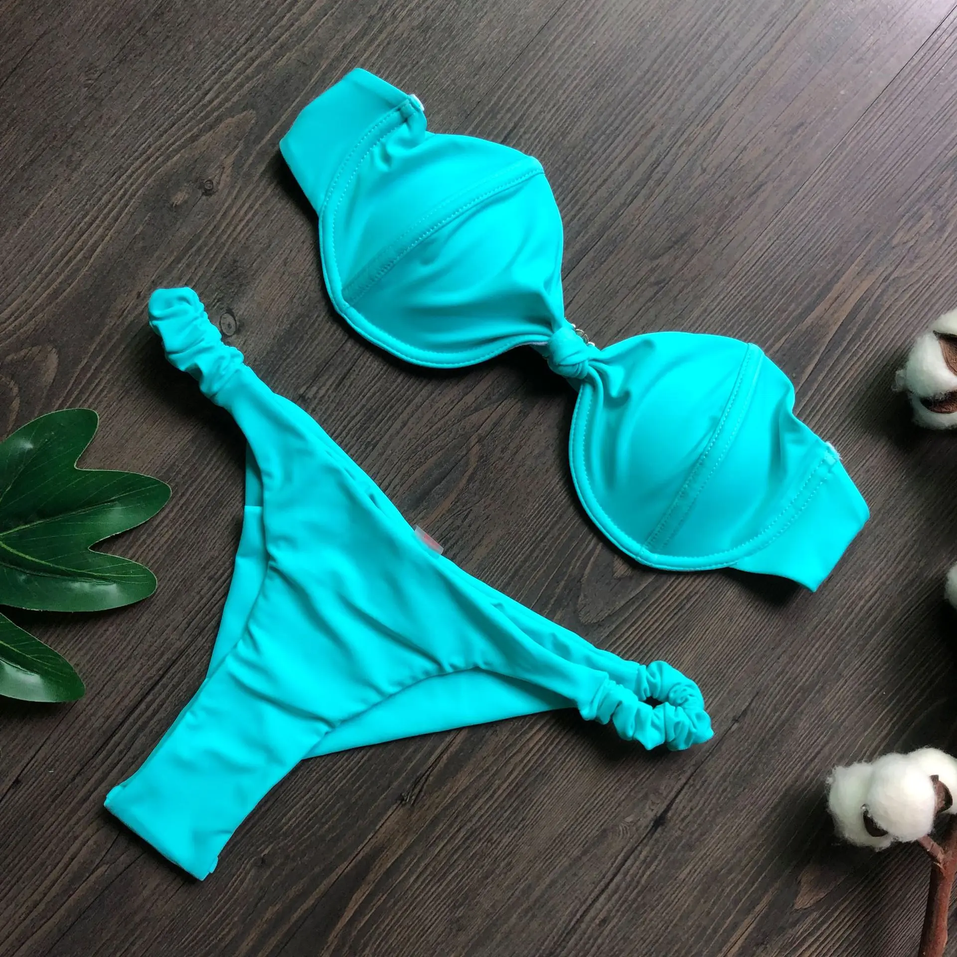 Sexy hot Two Piece Bikinis Swimwear Women Swimsuit Female Bikini Set Summer Beach Wear Swim Bathing Suits Biquini 2021
Sexy hot Two Piece Bikinis Swimwear Women Swimsuit Female Bikini Set Summer Beach Wear Swim Bathing Suits Biquini 2021