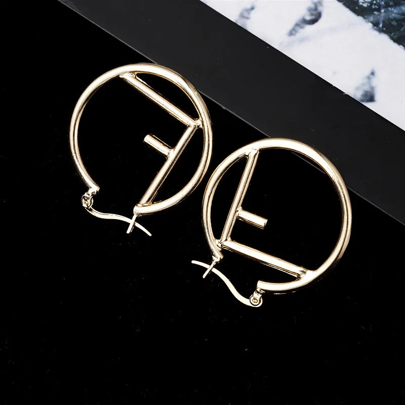 Silver Gold Earrings for Women Big Round Hoop Earrings Trendy Fashion Jewelry 2021 Women Earrings
Silver Gold Earrings for Women Big Round Hoop Earrings Trendy Fashion Jewelry 2021 Women Earrings
