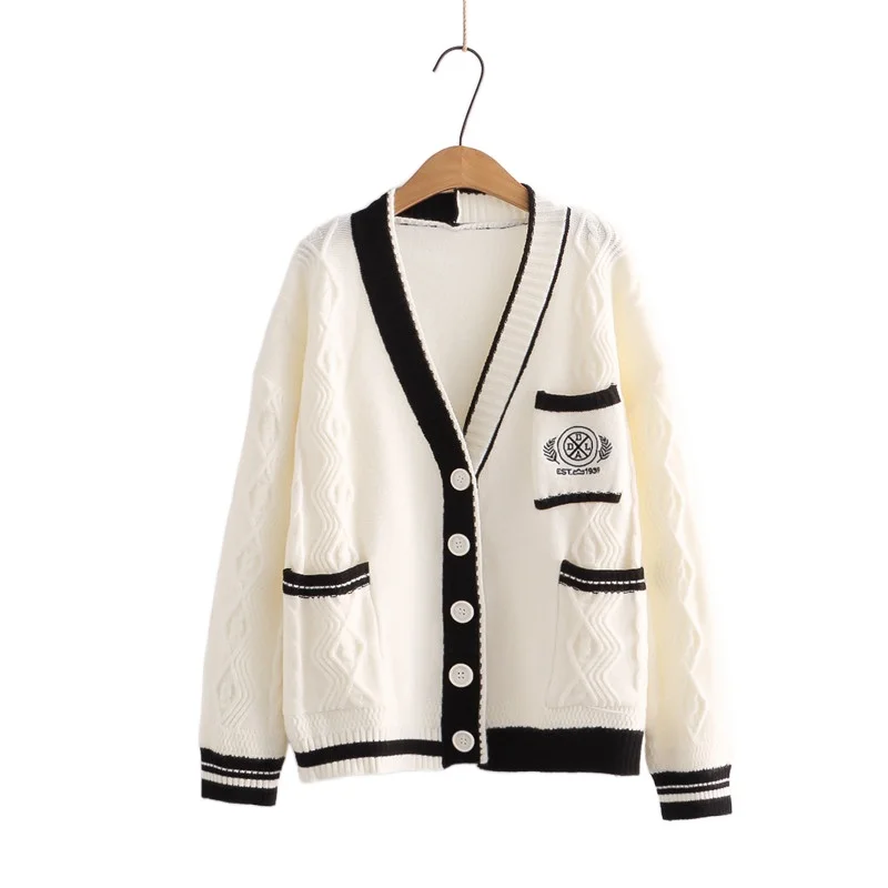 Graphic Embroidery Patchwork Women Knit Cardigan Sweaters 2021 Winter Long Sleeve V-neck Warm Korean Fashion Girly Soft Tops
Graphic Embroidery Patchwork Women Knit Cardigan Sweaters 2021 Winter Long Sleeve V-neck Warm Korean Fashion Girly Soft Tops