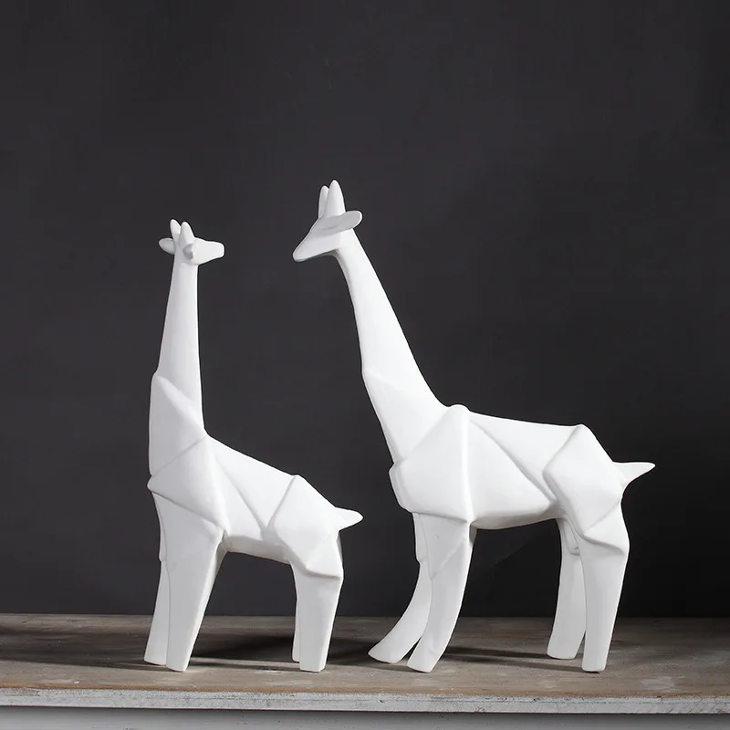 Modern home decoration accessories living room TV cabinet creative ceramic origami crafts giraffe ornaments wholesale
Modern home decoration accessories living room TV cabinet creative ceramic origami crafts giraffe ornaments wholesale