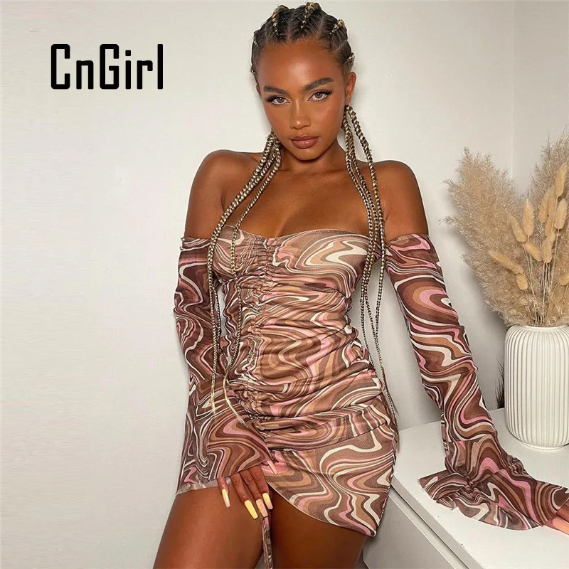 CnGirl 2021 осеннее короткое платье с принтом, женская мода, вырез лодочкой, длинный расклешенный рукав, облегающее сексуальное женское мини-пла... 
CnGirl 2021 осеннее короткое платье с принтом, женская мода, вырез лодочкой, длинный расклешенный рукав, облегающее сексуальное женское мини-пла...