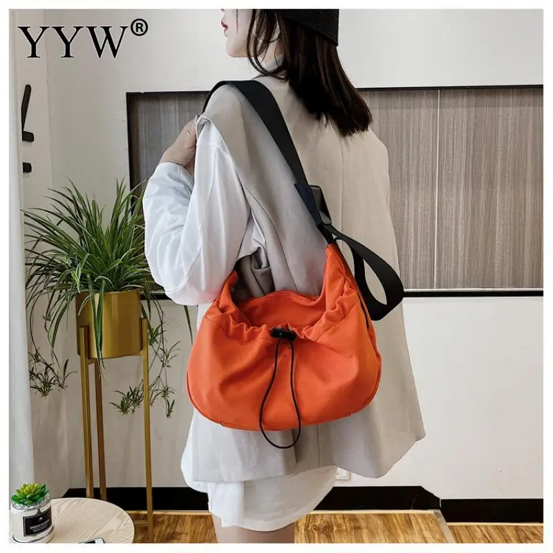 New 2020 Fashion Canvas Solid Cross Body Shoulder Bag Woman Casual Travel Black White Soft Shoulder Bag bolsos mujer
New 2020 Fashion Canvas Solid Cross Body Shoulder Bag Woman Casual Travel Black White Soft Shoulder Bag bolsos mujer
