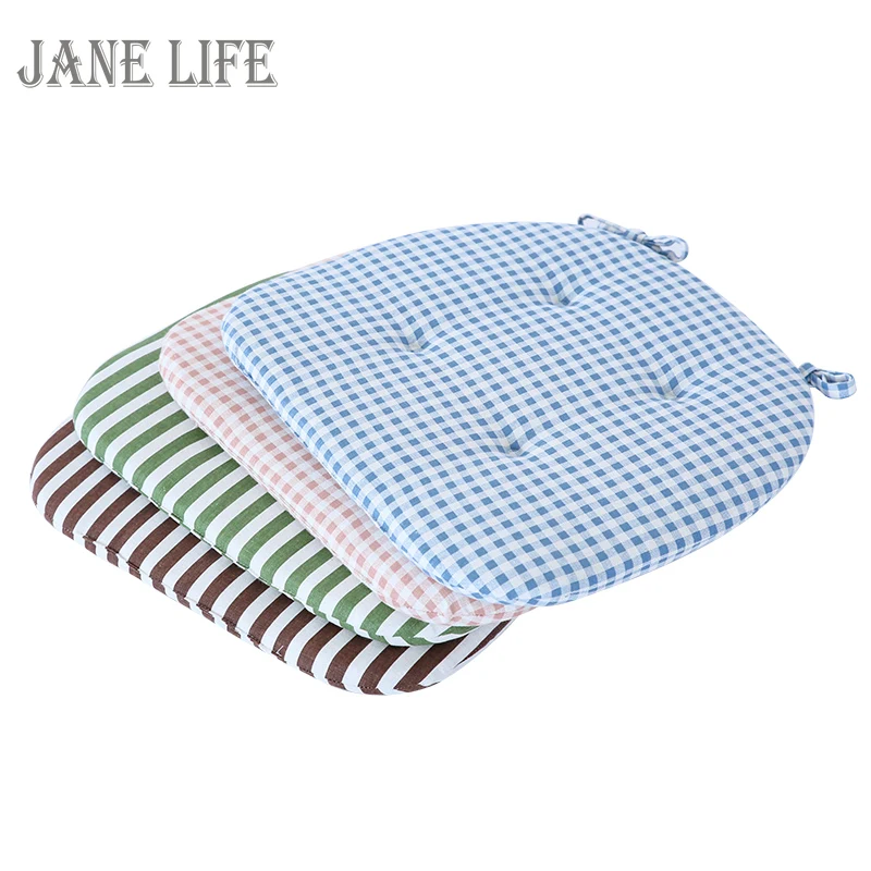 1pc Seat Cushion For Kitchen Chair Cotton blending Seat Pad Chair Cushion Trapezoid Shape
1pc Seat Cushion For Kitchen Chair Cotton blending Seat Pad Chair Cushion Trapezoid Shape