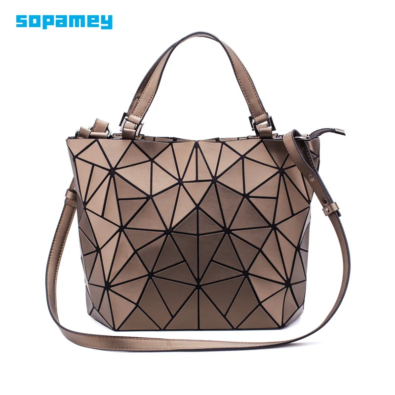 New Women Shoulder Bag Geometric Folding Handbag Tote Bags For Women Luminous Messenger Bag Ladies Hand Bags bolsa feminina
New Women Shoulder Bag Geometric Folding Handbag Tote Bags For Women Luminous Messenger Bag Ladies Hand Bags bolsa feminina