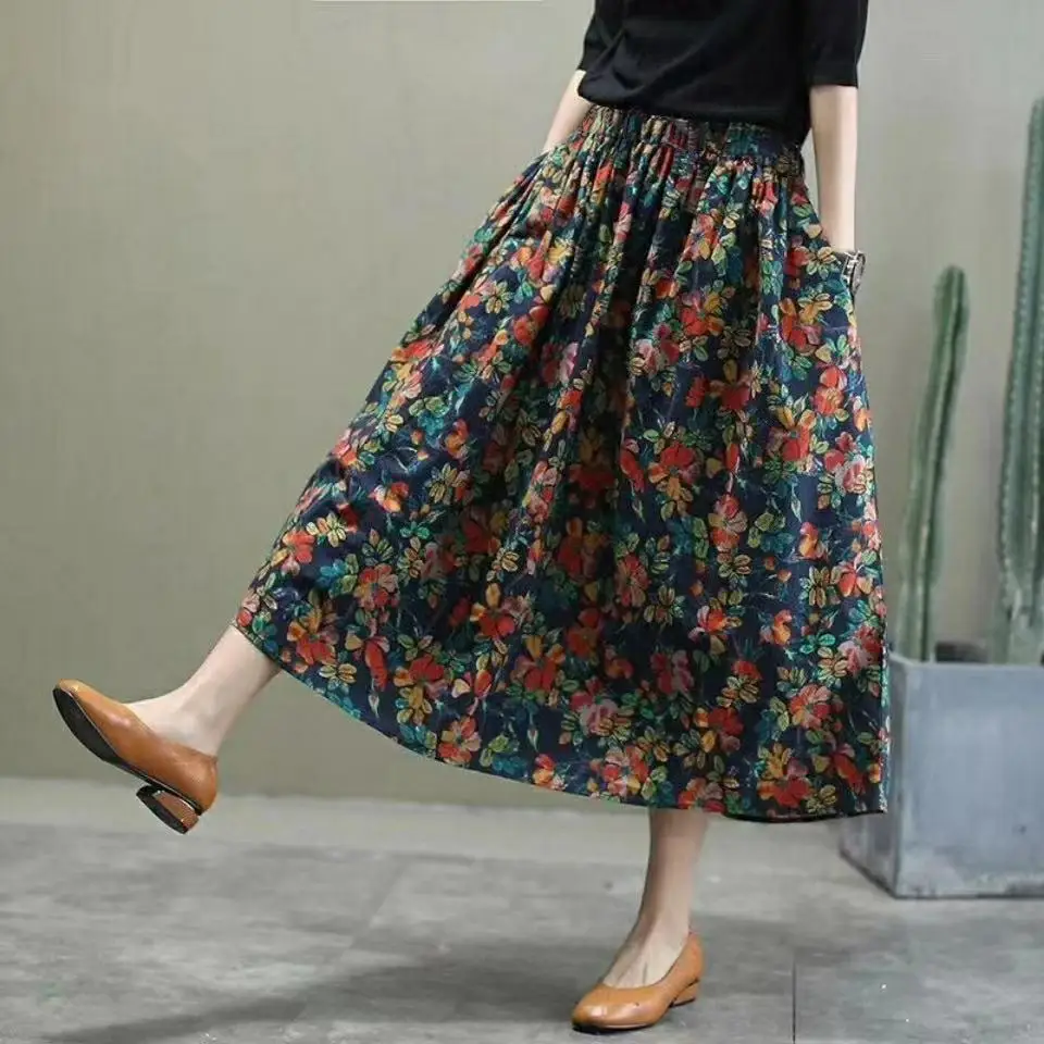 Cotton Floral Skirt spring and summer 2021 new mid length high waist slim A-line retro elastic mid length skirt
Cotton Floral Skirt spring and summer 2021 new mid length high waist slim A-line retro elastic mid length skirt