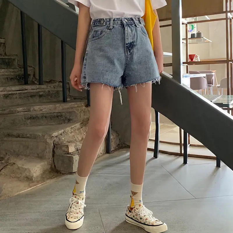 Wide Leg Denim Shorts female loose fit Korean students' summer 2021 new high waist SLIM STRAIGHT bobbin pants
Wide Leg Denim Shorts female loose fit Korean students' summer 2021 new high waist SLIM STRAIGHT bobbin pants