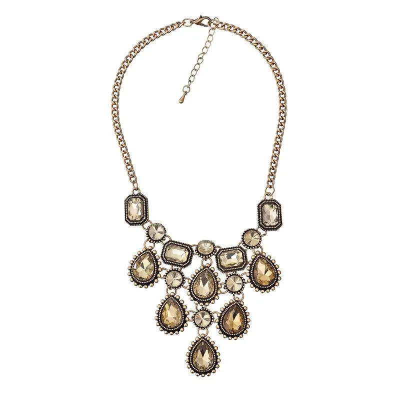 Clavicle Necklace Exaggerated Style Square Diamonds Crystal Glass Pendant Color-preserving Vacuum Plating Necklace Jewellery
Clavicle Necklace Exaggerated Style Square Diamonds Crystal Glass Pendant Color-preserving Vacuum Plating Necklace Jewellery