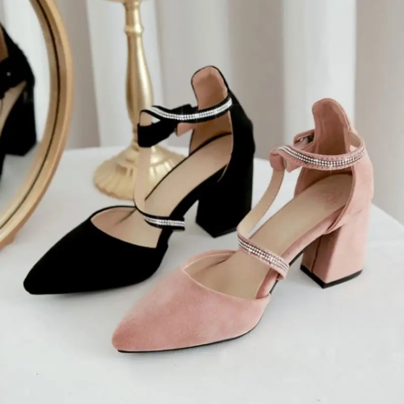 Coolcept Women Gladiator Sandals Buckle Party Fashion Summer Shoes Woman Pointed Toe Office Work Footwear Size 32-43
Coolcept Women Gladiator Sandals Buckle Party Fashion Summer Shoes Woman Pointed Toe Office Work Footwear Size 32-43