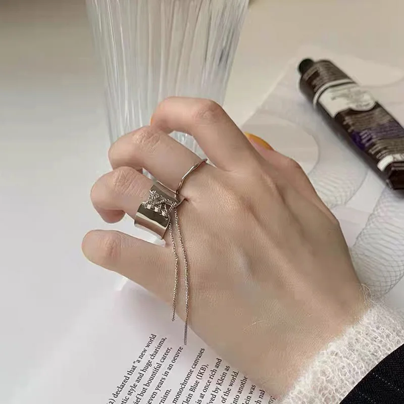 Punk Fashion Silver Color Chain Rings Open Adjustable Cool Women Men Ring Jewelry Accessories
Punk Fashion Silver Color Chain Rings Open Adjustable Cool Women Men Ring Jewelry Accessories