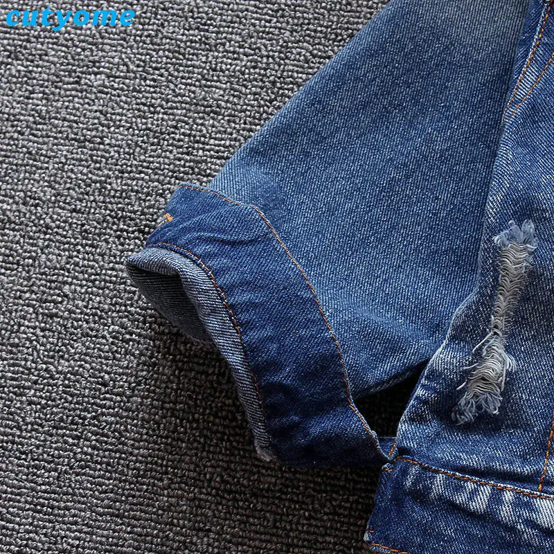 Infant Baby Girls Jeans Coat Embroidery Floral Turn-down Collar Ripped Outerwear Toddler Newborn Girl Denim Clothing Jacket
Infant Baby Girls Jeans Coat Embroidery Floral Turn-down Collar Ripped Outerwear Toddler Newborn Girl Denim Clothing Jacket