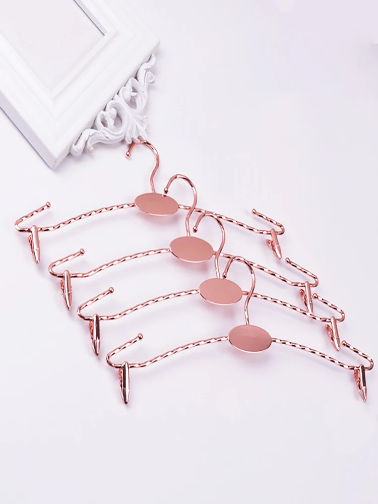Hangers Metal Rose Gold Non-slip Hanger for Underwear Bra Clothes Hangers with Clips Alloy Underwear Hanger Storage Organization
Hangers Metal Rose Gold Non-slip Hanger for Underwear Bra Clothes Hangers with Clips Alloy Underwear Hanger Storage Organization