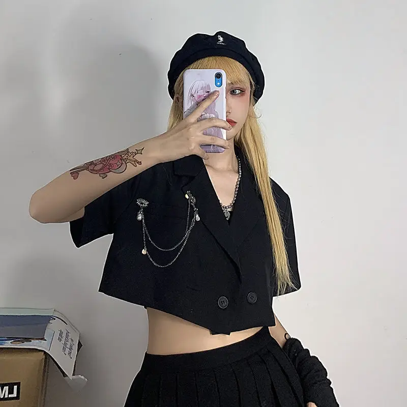 Womens Blazer Suits Short Design Jacket with chain Women 2021 Summer New Fashion Black Female Suits Loose Navel Ladies Tops
Womens Blazer Suits Short Design Jacket with chain Women 2021 Summer New Fashion Black Female Suits Loose Navel Ladies Tops