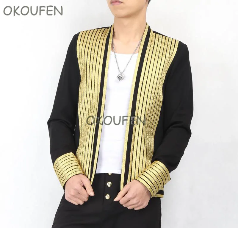 Nightclub male singer dancer performing short small suit catwalk show heavy black gold slim men's casual jacket
Nightclub male singer dancer performing short small suit catwalk show heavy black gold slim men's casual jacket