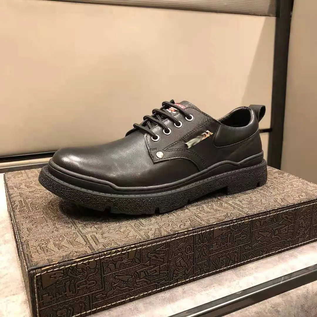 Men Genuine Leather Shoes Fashion Thick-soled Anti-slip British Round Head Loafers For Male Lace-up Oxford Business Shoes
Men Genuine Leather Shoes Fashion Thick-soled Anti-slip British Round Head Loafers For Male Lace-up Oxford Business Shoes