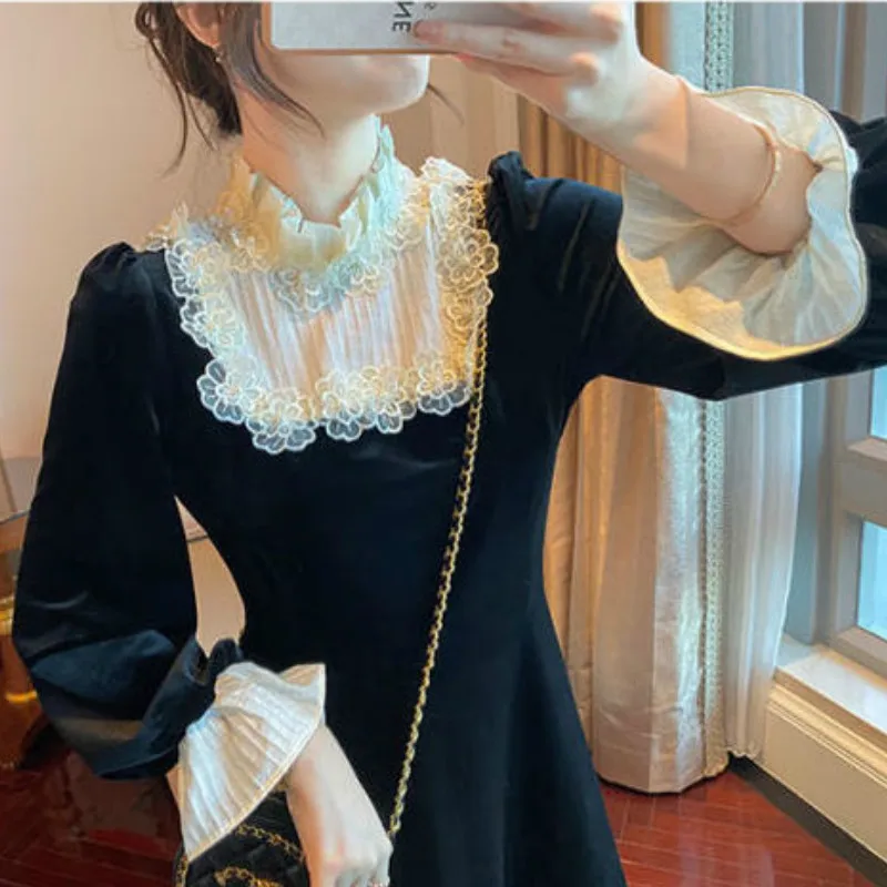 French Retro Black Midi Dress Women Elegant One Piece Dress Korean 2021 Spring SLim Lace Evening Party Velvet Dress Female Cute
French Retro Black Midi Dress Women Elegant One Piece Dress Korean 2021 Spring SLim Lace Evening Party Velvet Dress Female Cute