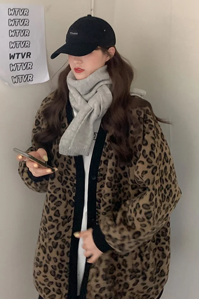 Fried Street Leopard Print Coat for Women Trendy Ins Thickened Autumn and Winter Matching Long Sleeve Casual Top Clothes 
Fried Street Leopard Print Coat for Women Trendy Ins Thickened Autumn and Winter Matching Long Sleeve Casual Top Clothes