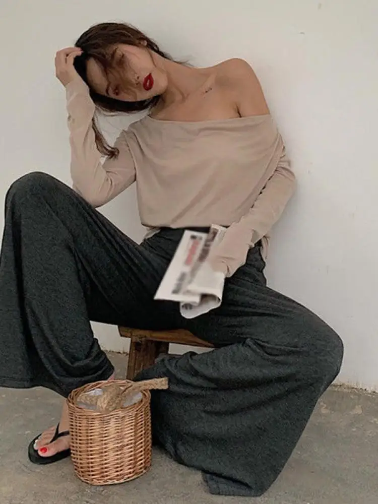 Women'S Autumn New Style Korean Fashion Retro Casual Loose Loose All-Match Irregular Collar Strapless Long-Sleeved Shirt T-Shirt
Women'S Autumn New Style Korean Fashion Retro Casual Loose Loose All-Match Irregular Collar Strapless Long-Sleeved Shirt T-Shirt