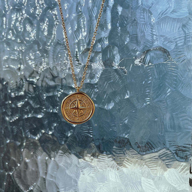 Amaiyllis 18K Gold Fire Paint Compass Clavicle Necklace Pendant Irregular Compass Collar Necklace For Female Bijoux Jewelry
Amaiyllis 18K Gold Fire Paint Compass Clavicle Necklace Pendant Irregular Compass Collar Necklace For Female Bijoux Jewelry