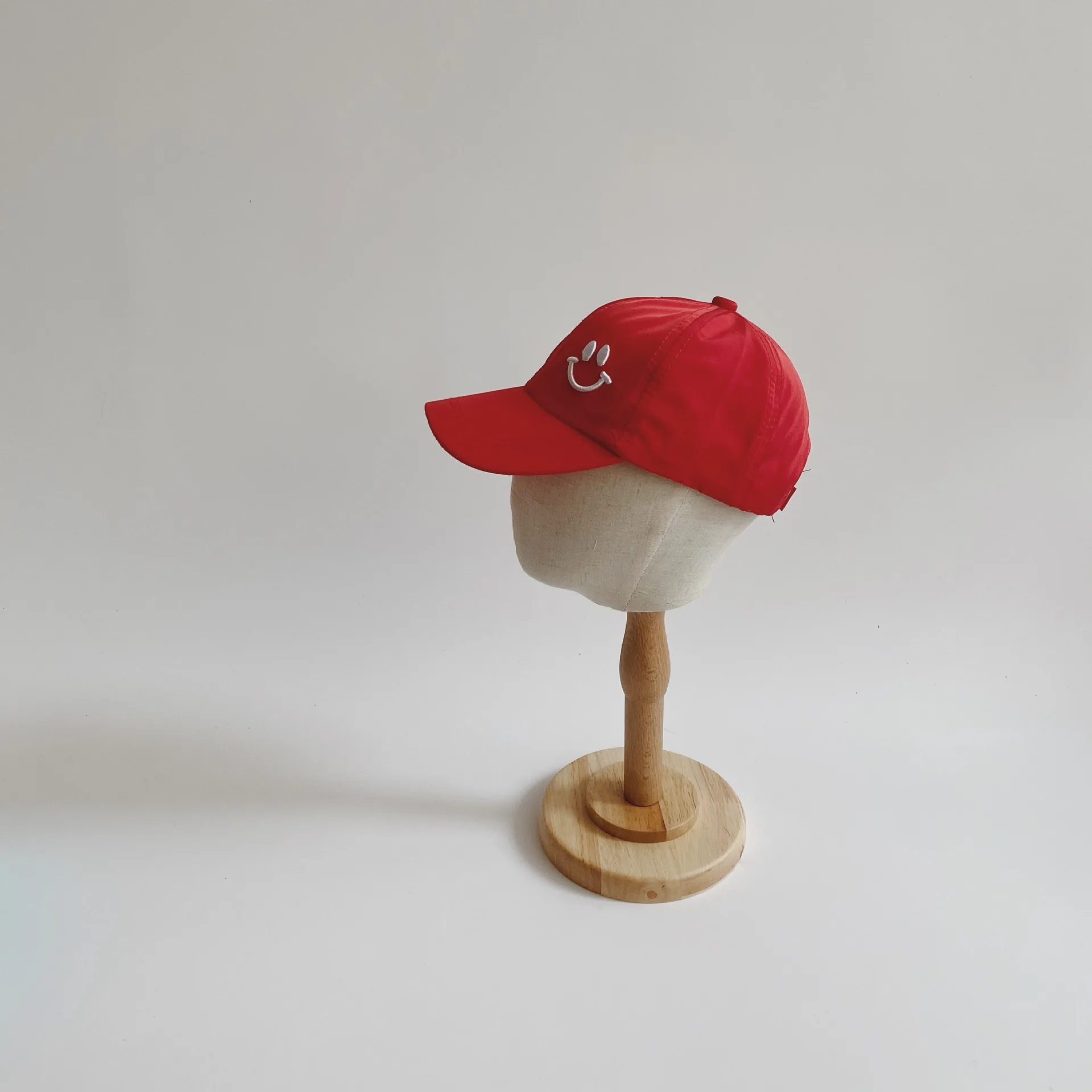 Children's Hat Cap Summer Quick-drying Sunscreen Smiley Hat Summer Korean Children's Clothing 2021 New Photography Props kid
Children's Hat Cap Summer Quick-drying Sunscreen Smiley Hat Summer Korean Children's Clothing 2021 New Photography Props kid