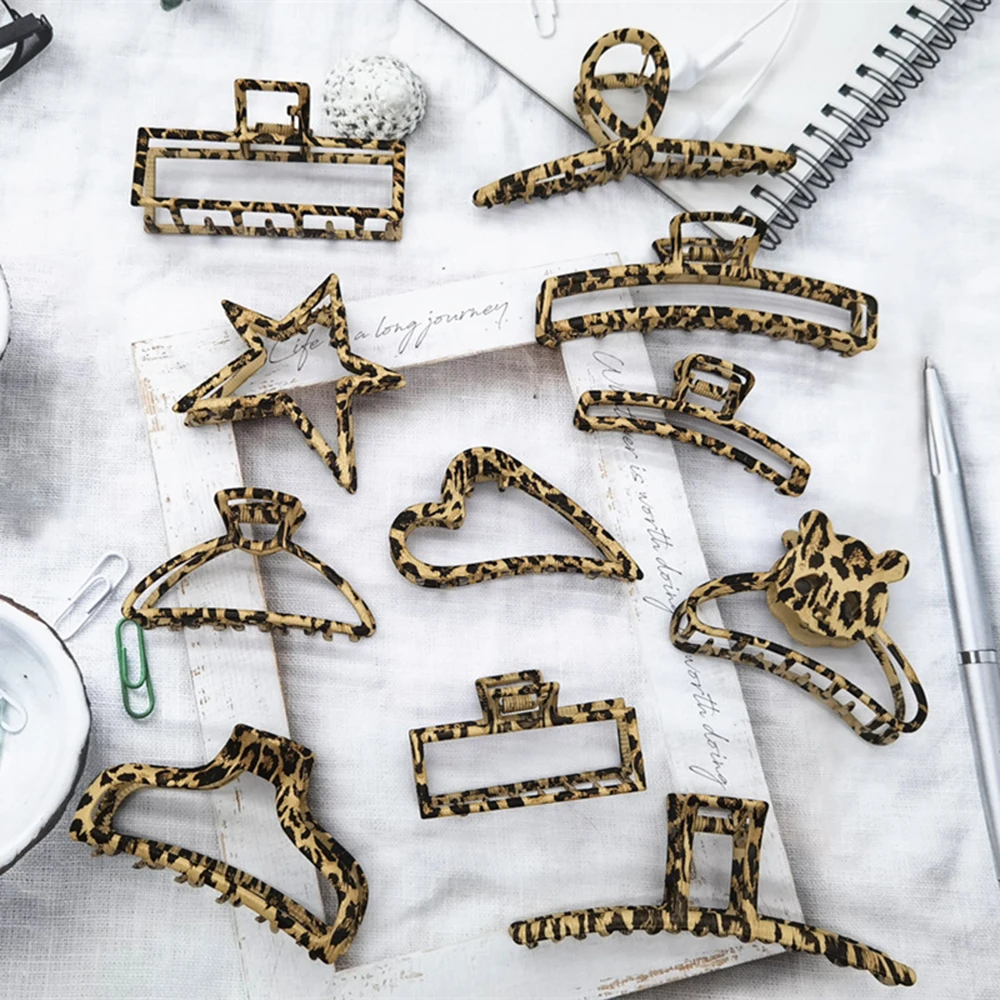 Women Girls Leopard Hair Claw Clamps Metal Hair Crab Claws Clip Solid Color Hairpins Large Size Hair Accessories
Women Girls Leopard Hair Claw Clamps Metal Hair Crab Claws Clip Solid Color Hairpins Large Size Hair Accessories