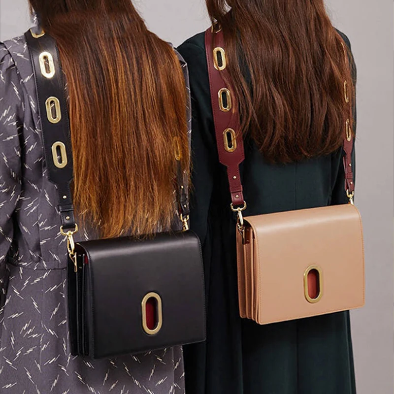 Thailand Designer Shoulder Bags for Women Metal Cut Out Strap Ladies Crossbody Bag Fashion Trend Female Purses and Handbag 2021
Thailand Designer Shoulder Bags for Women Metal Cut Out Strap Ladies Crossbody Bag Fashion Trend Female Purses and Handbag 2021