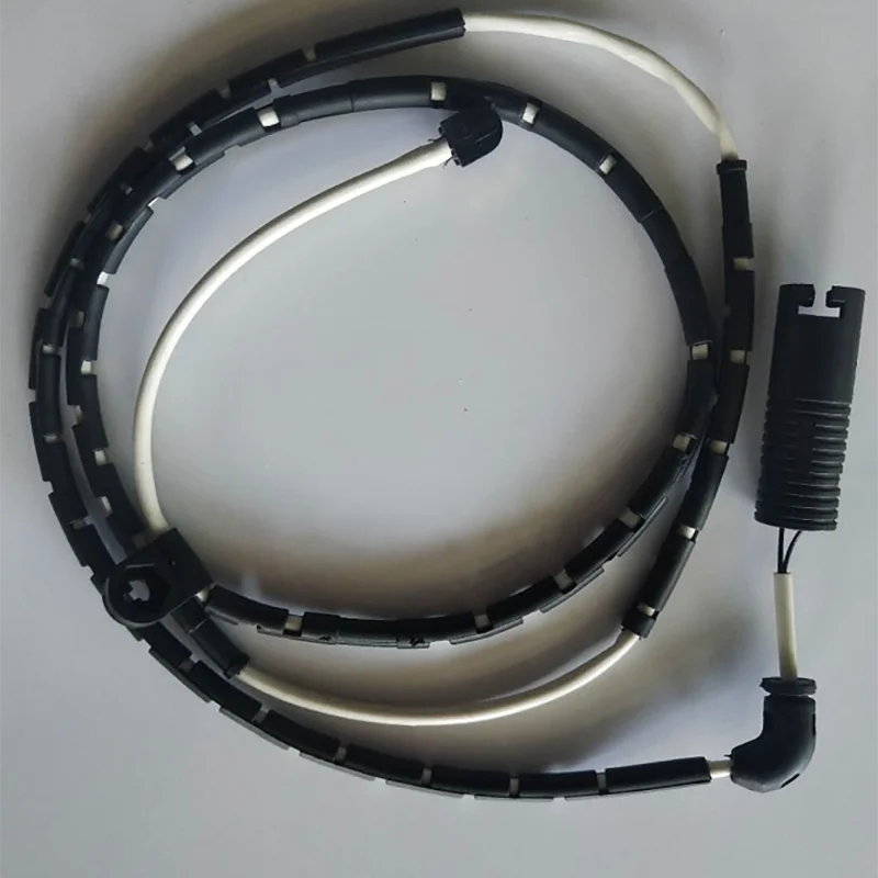 Датчик износа тормозной колодки OEM SOE000011 для Land Rover Range Rover III SUV LM 2002-2012, задняя сторона 1220 мм
Датчик износа тормозной колодки OEM SOE000011 для Land Rover Range Rover III SUV LM 2002-2012, задняя сторона 1220 мм