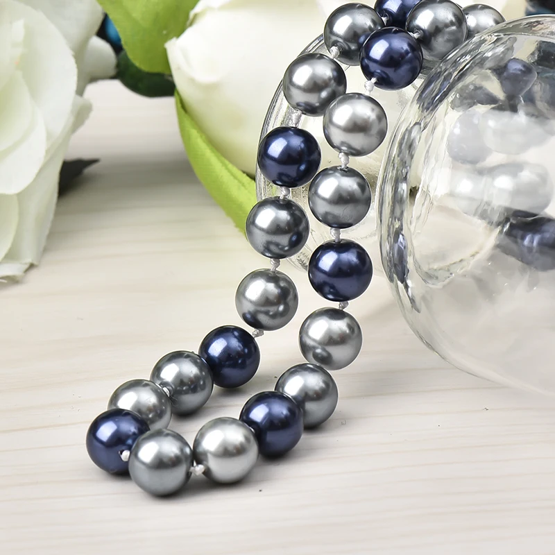 New hand knotted 90cm long 10mm Pearl necklace sweater chain Mixed color synthesis shell pearl necklace jewelry necklace
New hand knotted 90cm long 10mm Pearl necklace sweater chain Mixed color synthesis shell pearl necklace jewelry necklace