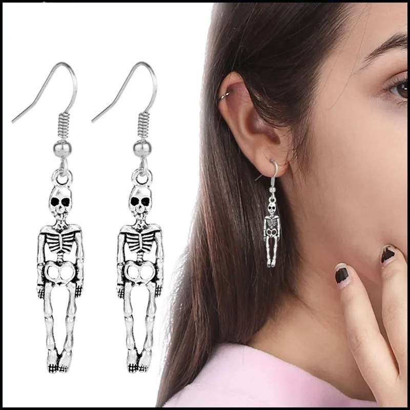 European And American New Personality Retro Punk Style Skull Earrings Earrings Men And Women Halloween Ear Accessories
European And American New Personality Retro Punk Style Skull Earrings Earrings Men And Women Halloween Ear Accessories