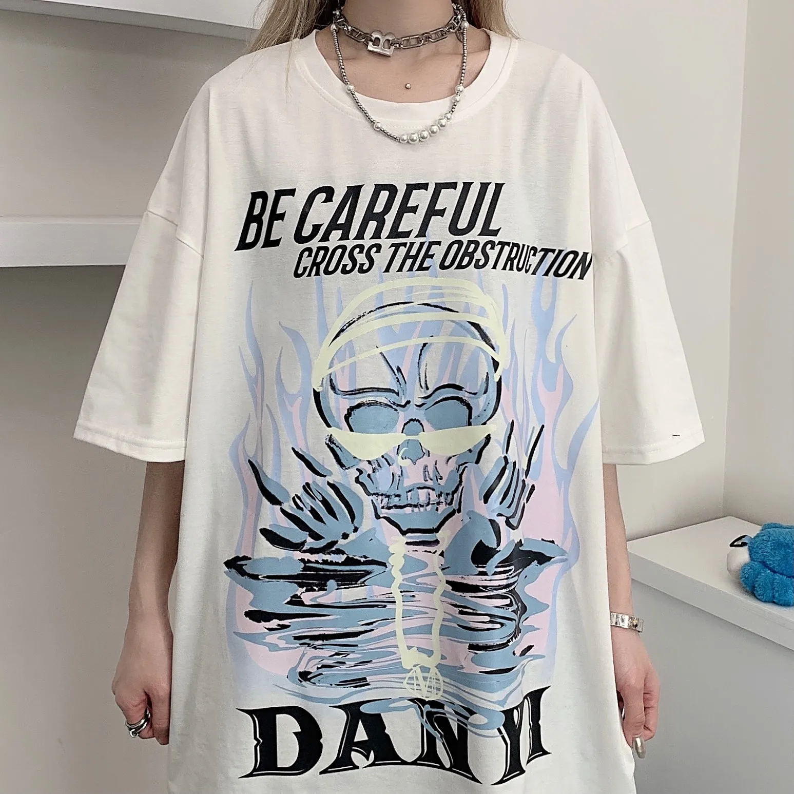 2021 Summer Short-Sleeved T-Shirt New All-Match Women's Street Simple Fashion Harajuku Trend Printing Loose Top
2021 Summer Short-Sleeved T-Shirt New All-Match Women's Street Simple Fashion Harajuku Trend Printing Loose Top