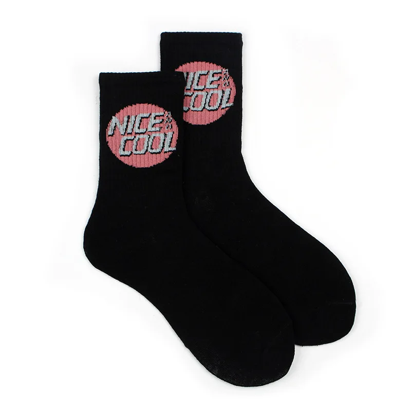 New Unisex Socks High-top Sports European And American Street Personality In Tube Female Hip-hop Stockings 100 Cotton 35-43
New Unisex Socks High-top Sports European And American Street Personality In Tube Female Hip-hop Stockings 100 Cotton 35-43