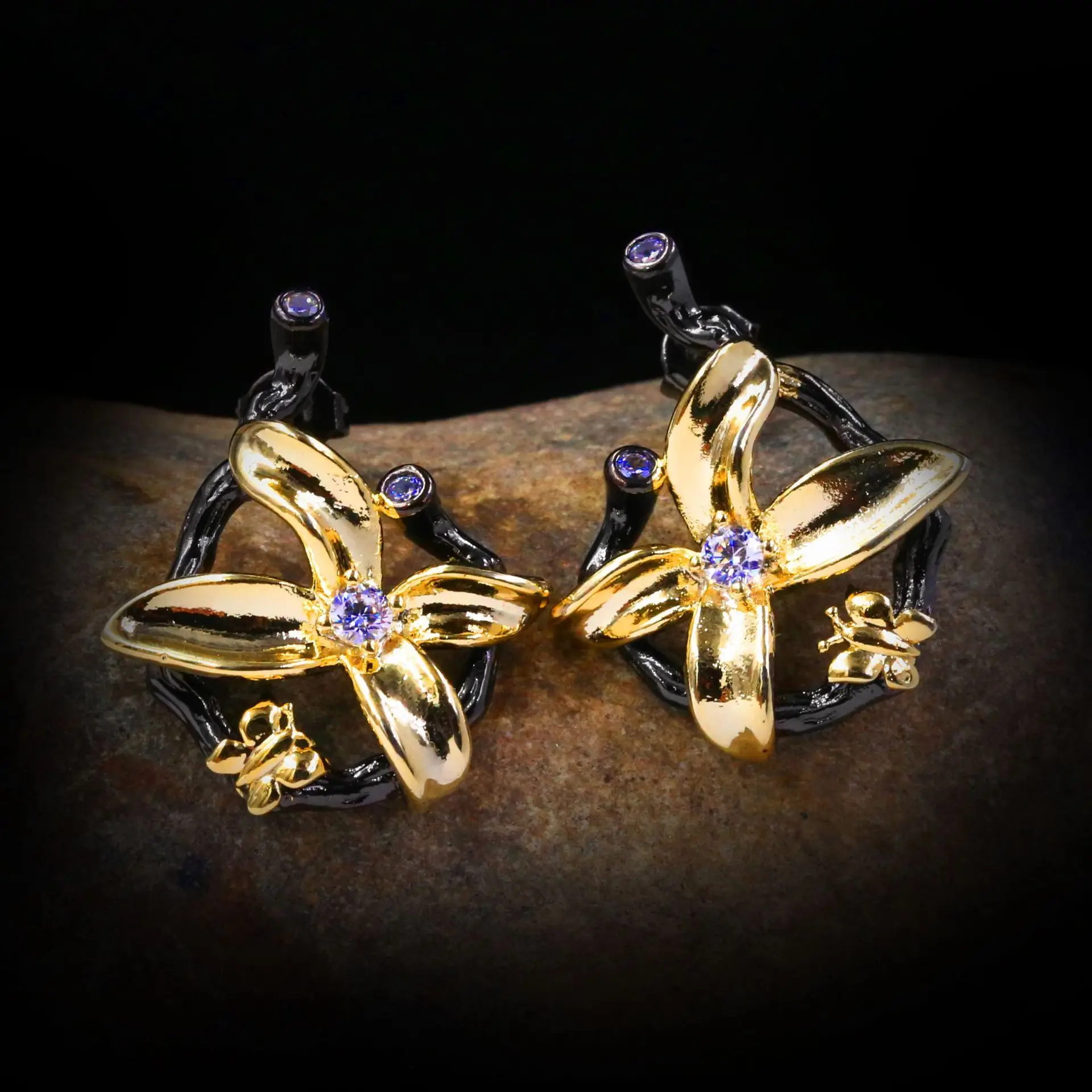 Sterling 925 Silver Dazzling Zircon Eardrops Purple Petal Butterfly Crystal Stud Earrings For Girl Girlfriend Daily Jewelry Gift
Sterling 925 Silver Dazzling Zircon Eardrops Purple Petal Butterfly Crystal Stud Earrings For Girl Girlfriend Daily Jewelry Gift