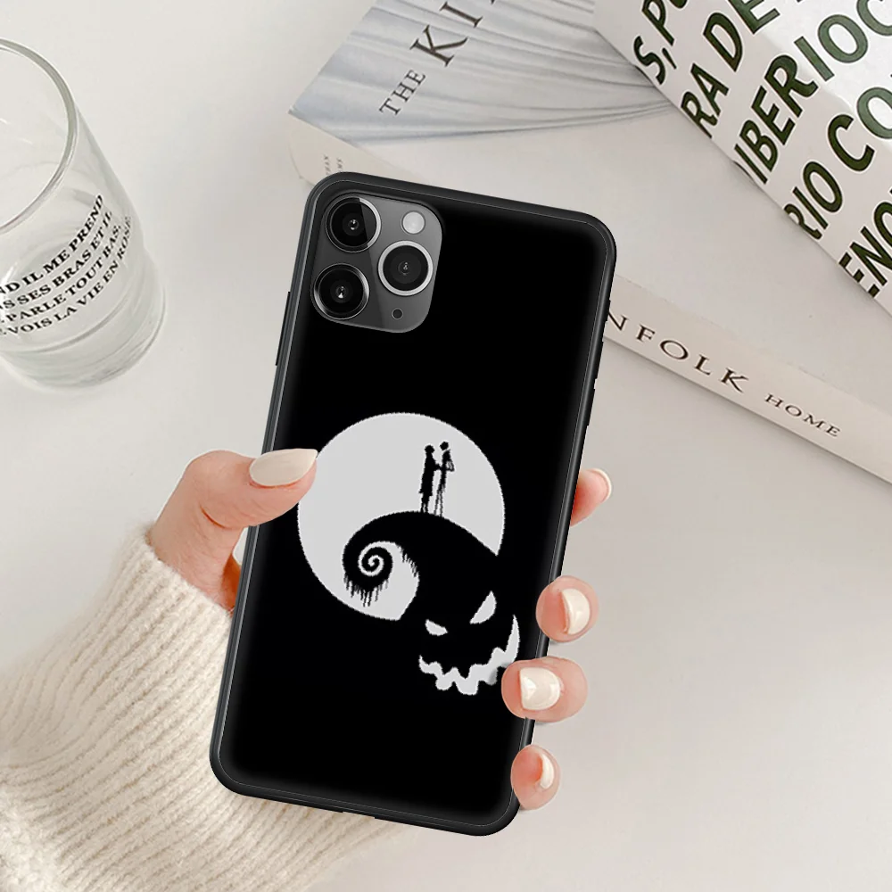 Hot Jack skellington Fashion Silicone Phone Case For IPhone 5 5S SE 5C 6 6S 7 8 Plus X XS XR 11 12 Mini Pro Max 2020 black Etui
Hot Jack skellington Fashion Silicone Phone Case For IPhone 5 5S SE 5C 6 6S 7 8 Plus X XS XR 11 12 Mini Pro Max 2020 black Etui